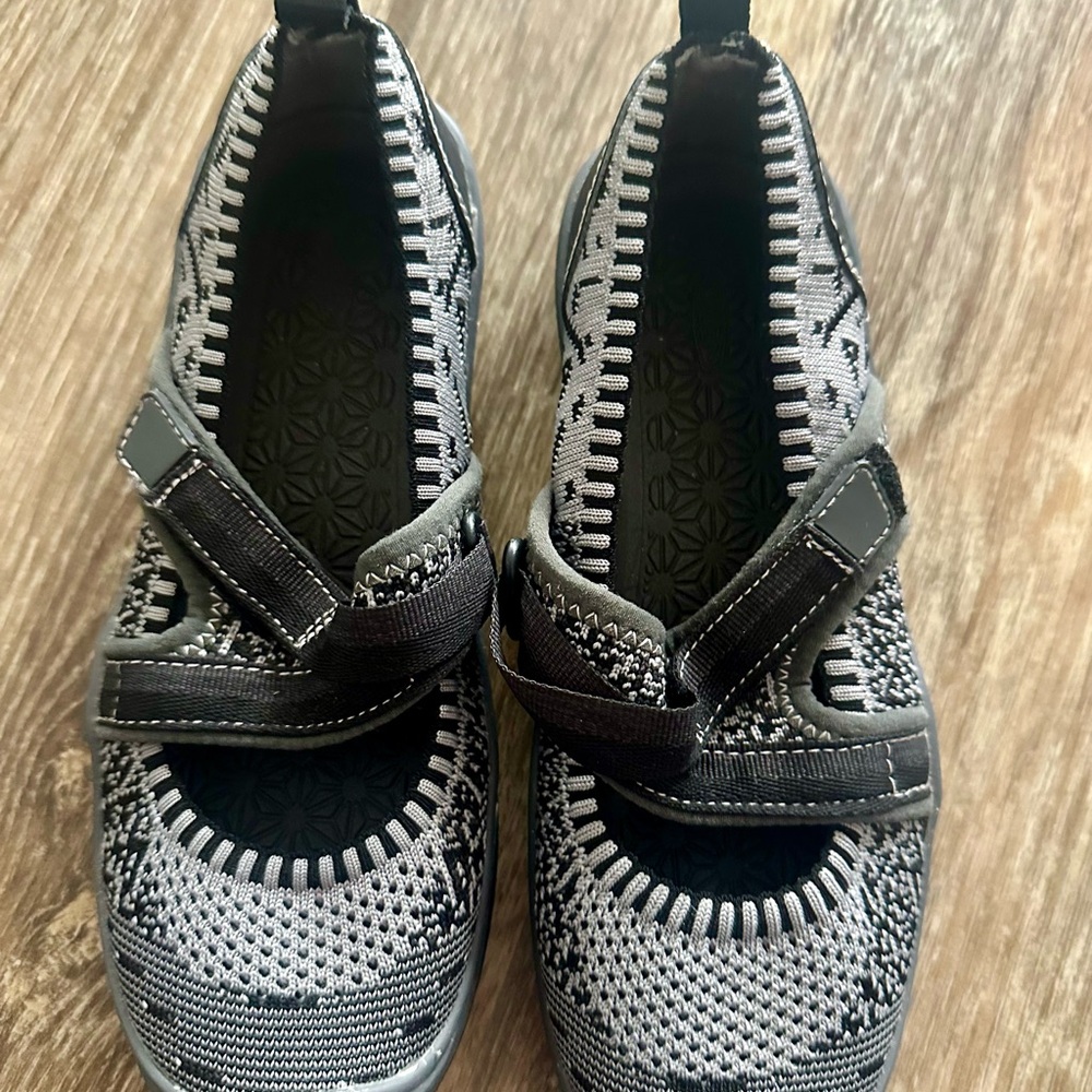 Keen Kids Moxie Mary Jane’s  - Black and Gray